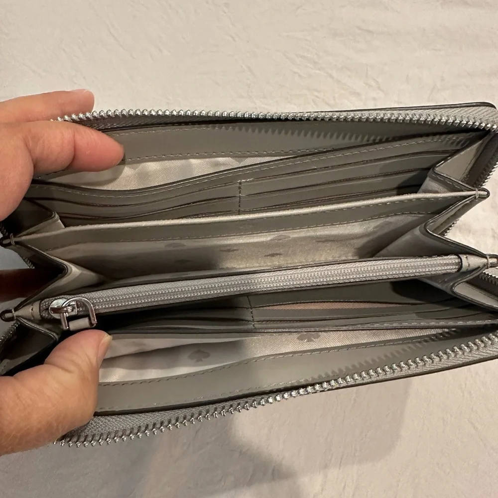 Kate Spade Cameron gray Saffiano leather wallet - Picture 8 of 8